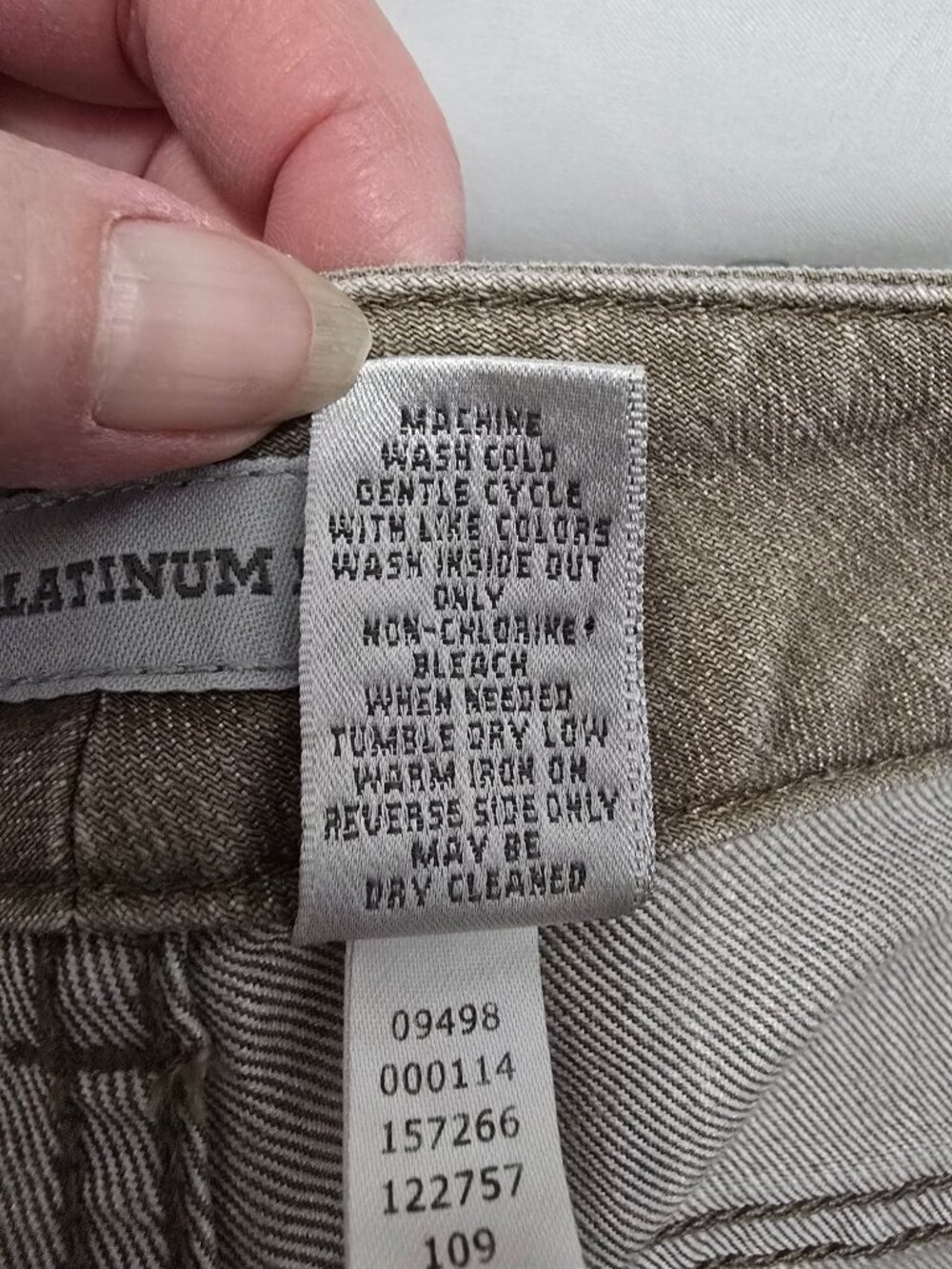 Chicos Platinum Denim Taupe Straight-Leg Jeans Women's Size 1.5 Reg - Picture 4 of 7